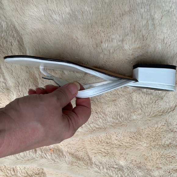 Zalo sandals, size 6 medium - Picture 3 of 3